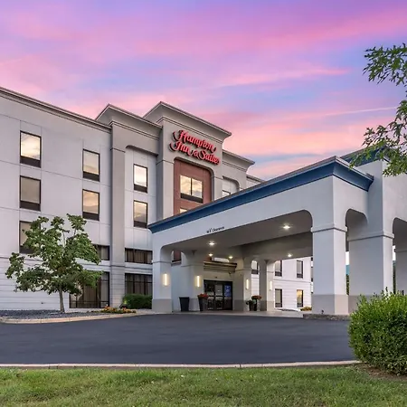 Hampton Inn & Suites Louisville East